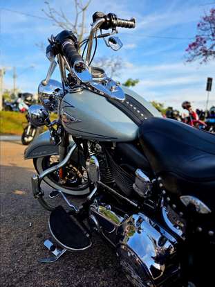 HARLEY-DAVIDSON-SOFTAIL HERITAGE CLASSIC-2011