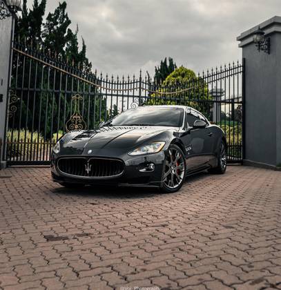 MASERATI GRANTURISMO 4.7 V8 GASOLINA SPORT MC SHIFT