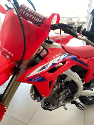 HONDA CRF 250R HONDA CRF 250R