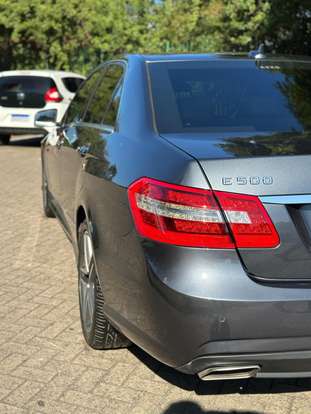MERCEDES-BENZ-E 500-2011