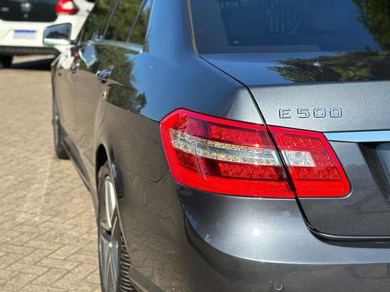 MERCEDES-BENZ-E 500-4.7 V8 CGI GASOLINA GUARD 7G-TRONIC MERCEDES-BENZ-E 500-2011