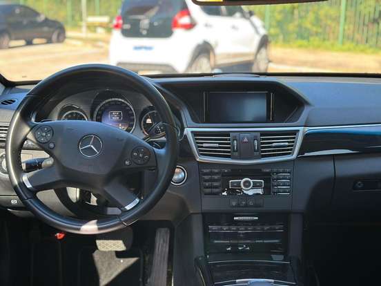 MERCEDES-BENZ-E 500-4.7 V8 CGI GASOLINA GUARD 7G-TRONIC MERCEDES-BENZ-E 500-2011
