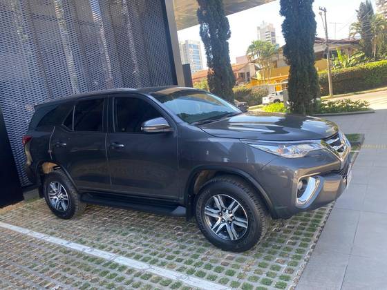 TOYOTA HILUX SW4 2.7 SR 4X2 16V FLEX 4P AUTOMÁTICO
