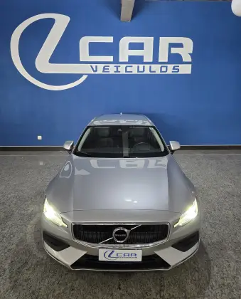 VOLVO V60 2.0 T5 GASOLINA MOMENTUM GEARTRONIC VOLVO V60 2.0 T5 GASOLINA MOMENTUM GEARTRONIC