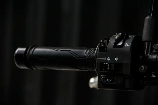 YAMAHA-FZ25 FAZER CONNECTED ABS-2025