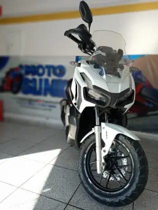 HONDA ADV 