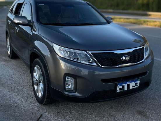 KIA-SORENTO-2.4 16V GASOLINA EX AUTOMÁTICO KIA-SORENTO-2013