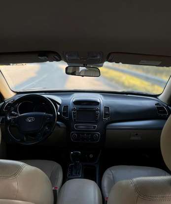 KIA-SORENTO-2013