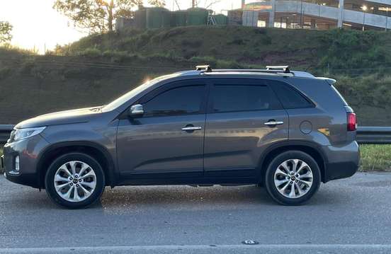 KIA-SORENTO-2013