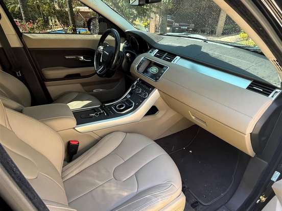LAND ROVER-RANGE ROVER EVOQUE-2.0 PURE 4WD 16V GASOLINA 4P AUTOMÁTICO LAND ROVER-RANGE ROVER EVOQUE-2015