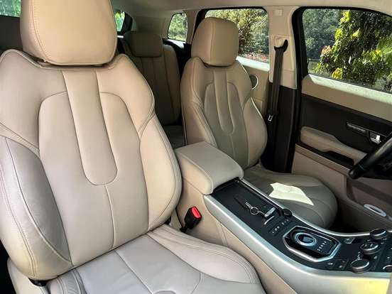 LAND ROVER-RANGE ROVER EVOQUE-2.0 PURE 4WD 16V GASOLINA 4P AUTOMÁTICO LAND ROVER-RANGE ROVER EVOQUE-2015