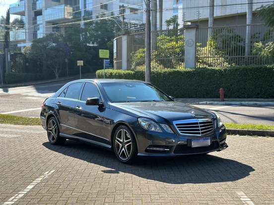 MERCEDES-BENZ-E 500-2011