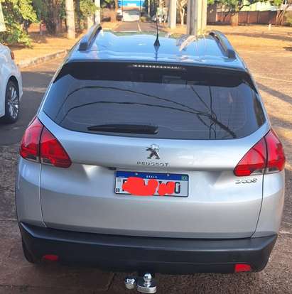 PEUGEOT-2008-2021