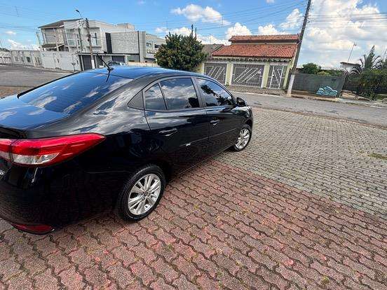 TOYOTA-YARIS-1.5 16V FLEX SEDAN XL PLUS TECH MULTIDRIVE TOYOTA-YARIS-2018