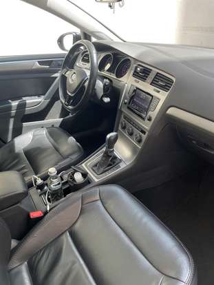 VOLKSWAGEN-GOLF-2014