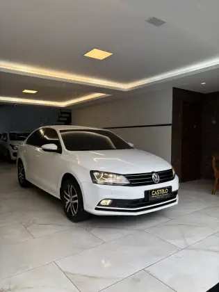 VOLKSWAGEN JETTA 1.4 16V TSI COMFORTLINE GASOLINA 4P TIPTRONIC VOLKSWAGEN JETTA 1.4 16V TSI COMFORTLINE GASOLINA 4P TIPTRONIC