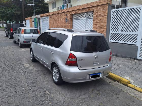 NISSAN LIVINA 1.8 S 16V FLEX 4P AUTOMÁTICO