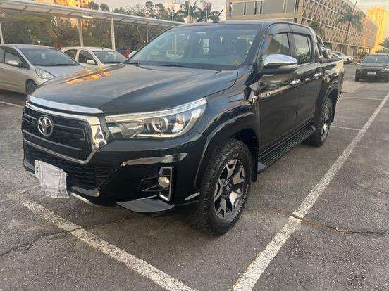 TOYOTA-HILUX-2.8 SRX 4X4 CD 16V DIESEL 4P AUTOMÁTICO TOYOTA-HILUX-2015