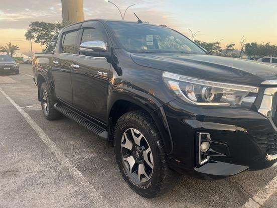 TOYOTA-HILUX-2.8 SRX 4X4 CD 16V DIESEL 4P AUTOMÁTICO TOYOTA-HILUX-2015