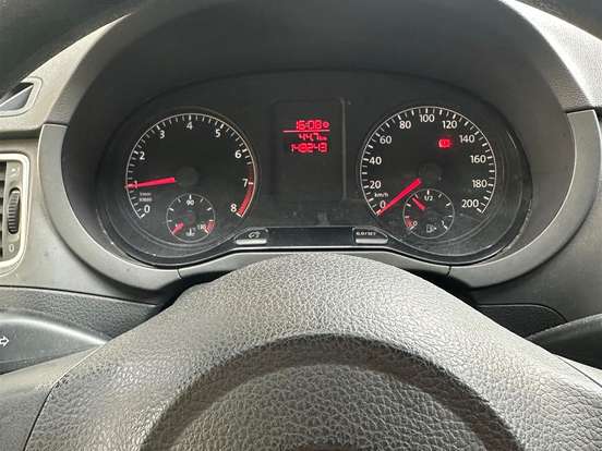 VOLKSWAGEN-FOX-1.0 MI 8V FLEX 4P MANUAL VOLKSWAGEN-FOX-2013