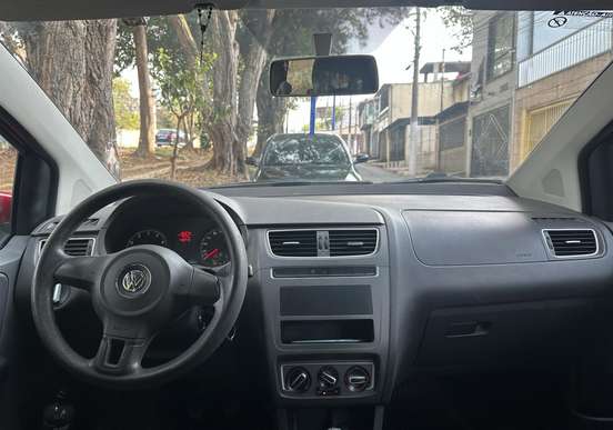 VOLKSWAGEN-FOX-2013