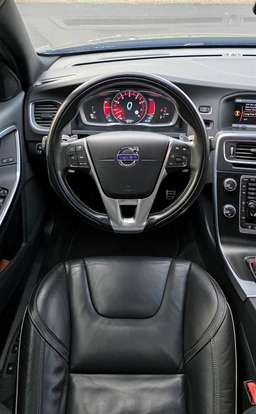 VOLVO-S60-2014