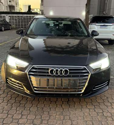 AUDI-A4-2017