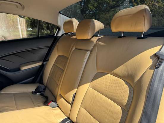 KIA-CERATO-1.6 SX 16V FLEX 4P AUTOMÁTICO KIA-CERATO-2013