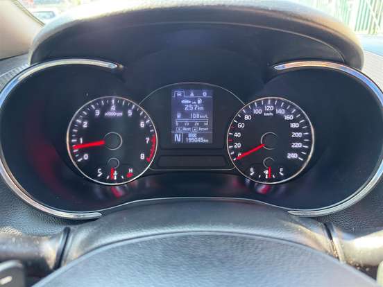 KIA-CERATO-1.6 SX 16V FLEX 4P AUTOMÁTICO KIA-CERATO-2013