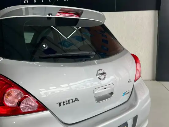 NISSAN-TIIDA-1.8 SL 16V FLEX 4P AUTOMÁTICO NISSAN-TIIDA-2011