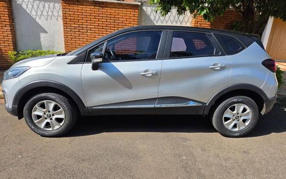 RENAULT CAPTUR 1.6 16V SCE FLEX INTENSE X-TRONIC