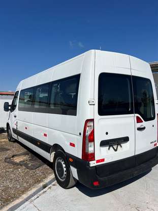 RENAULT-MASTER-2024