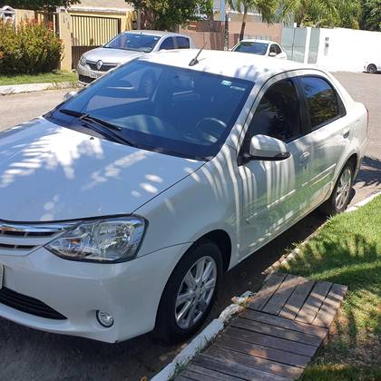 TOYOTA ETIOS 1.5 XLS SEDAN 16V FLEX 4P AUTOMÁTICO