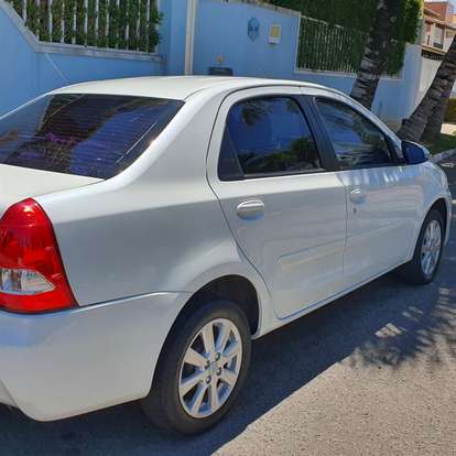 TOYOTA-ETIOS-2016