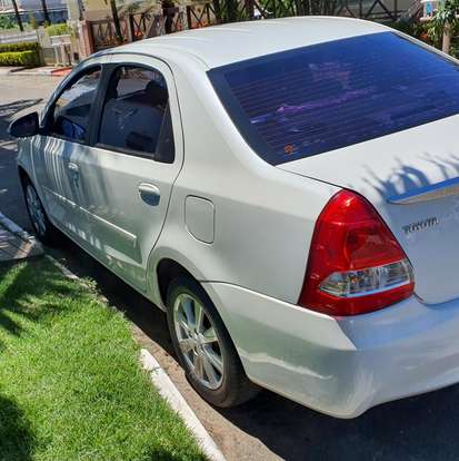 TOYOTA-ETIOS-2016