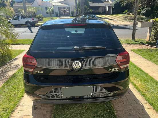 VOLKSWAGEN-POLO-1.0 200 TSI HIGHLINE AUTOMÁTICO VOLKSWAGEN-POLO-2017