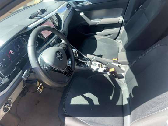 VOLKSWAGEN-POLO-1.0 200 TSI HIGHLINE AUTOMÁTICO VOLKSWAGEN-POLO-2017