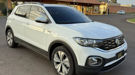 VOLKSWAGEN T-CROSS 1.0 200 TSI TOTAL FLEX COMFORTLINE AUTOMÁTICO
