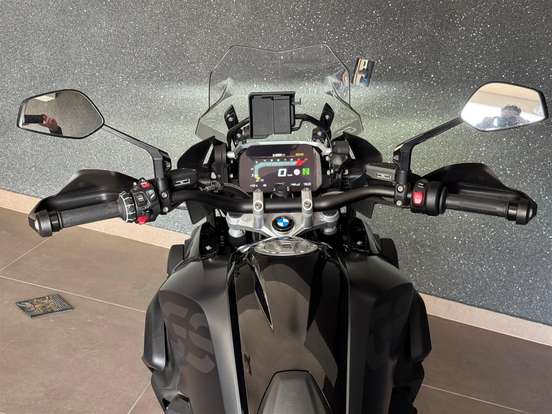 BMW-R 1250 GS TRIPLE BLACK-2022