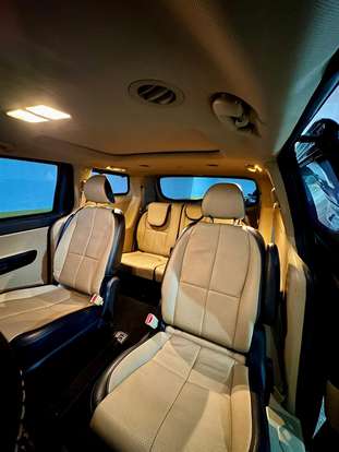 KIA-CARNIVAL-2017