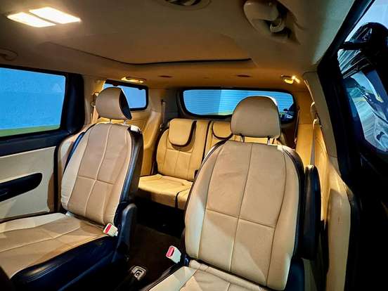 KIA-CARNIVAL-3.3 EX V6 24V GASOLINA 4P AUTOMATICO KIA-CARNIVAL-2017