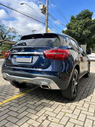 MERCEDES-BENZ-GLA 200-2017