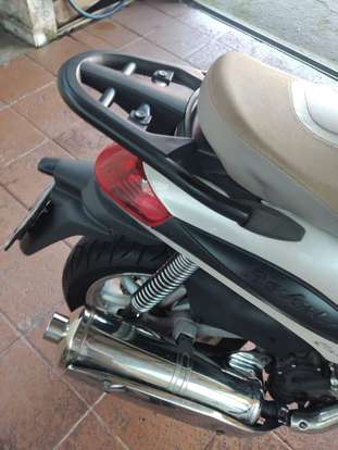 PIAGGIO-BEVERLY 500-2007