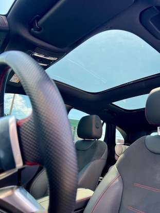 MERCEDES-BENZ-GLA 200-2024