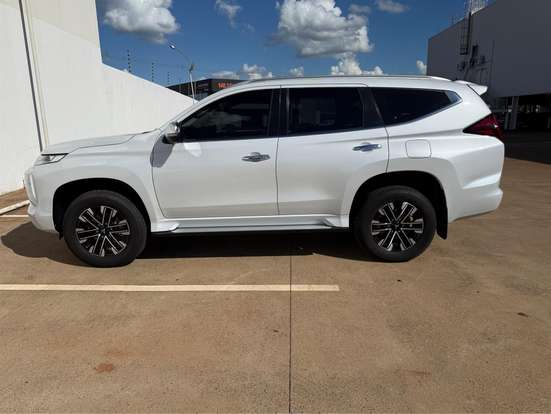 MITSUBISHI-PAJERO SPORT-2023