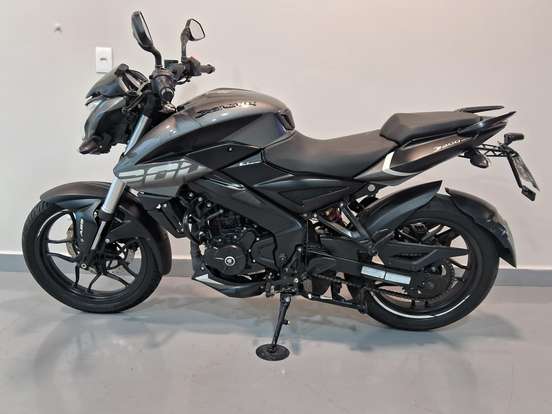 BAJAJ-DOMINAR 200-2023