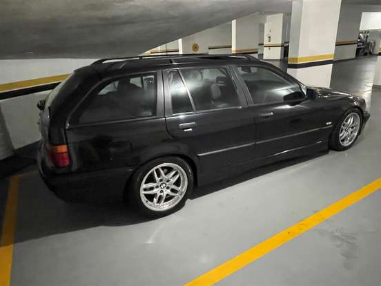 BMW-323i-2.5 TOURING 24V GASOLINA 4P MANUAL BMW-323i-1998