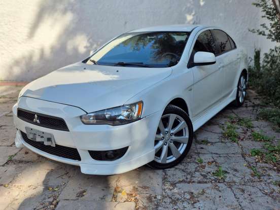 MITSUBISHI-LANCER-2.0 16V GASOLINA 4P AUTOMÁTICO MITSUBISHI-LANCER-2014