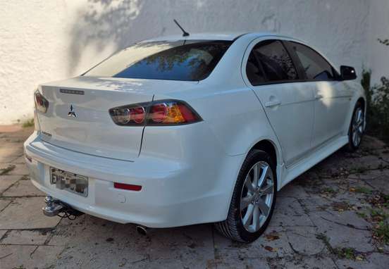 MITSUBISHI-LANCER-2014