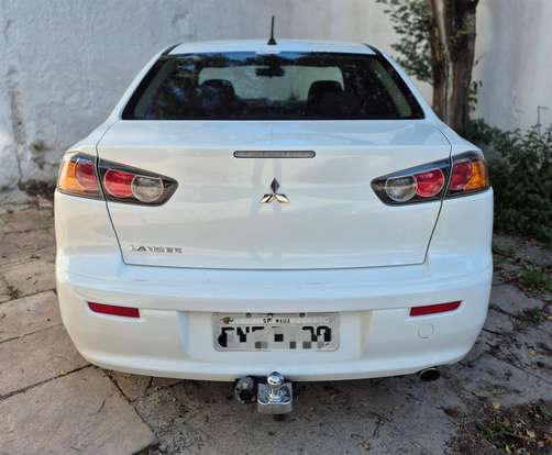 MITSUBISHI-LANCER-2014